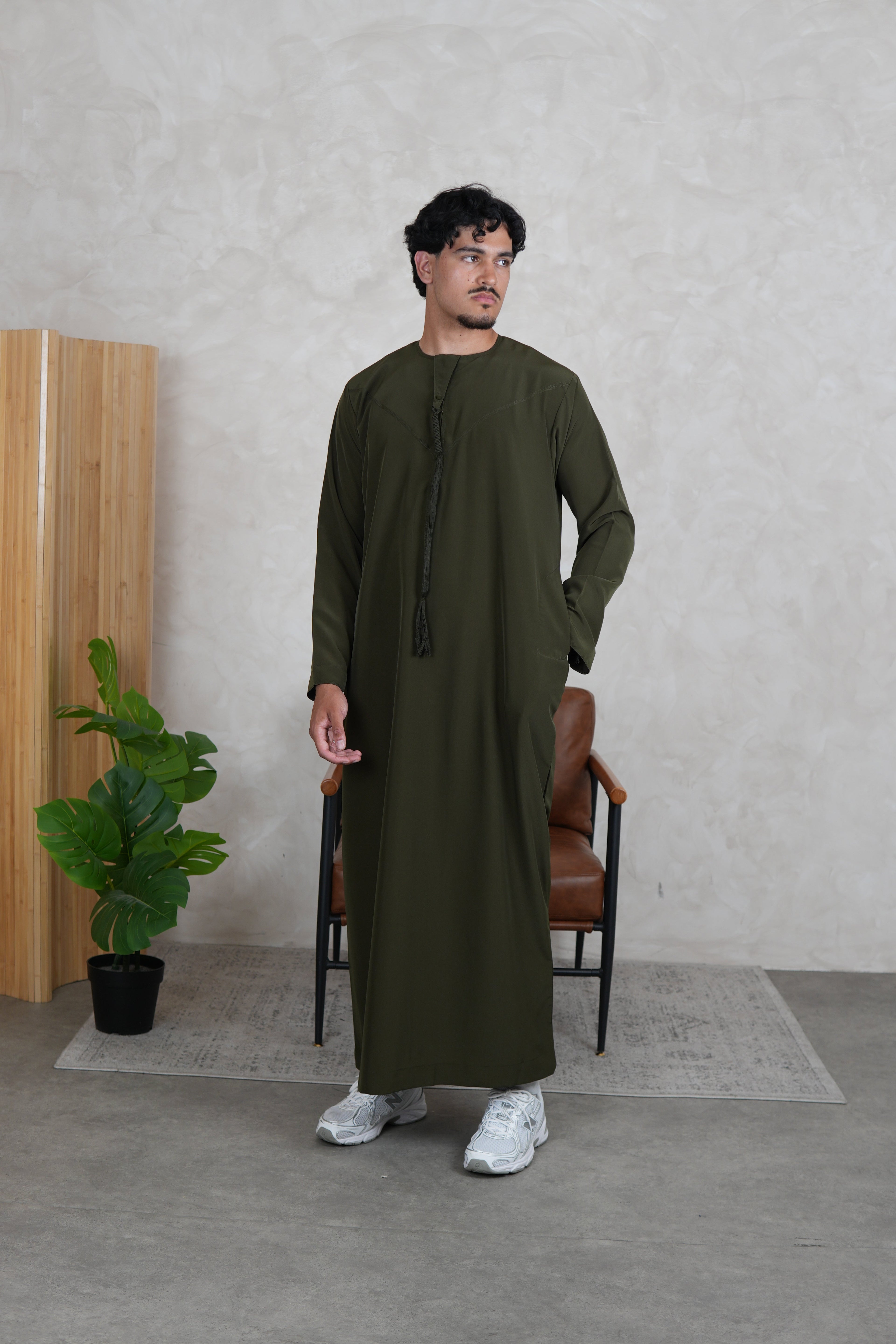 Luxury Khaki Lightweight Zibda Emirati Thobe product detail – From #1 Shop YAZIR – YAZIRCO