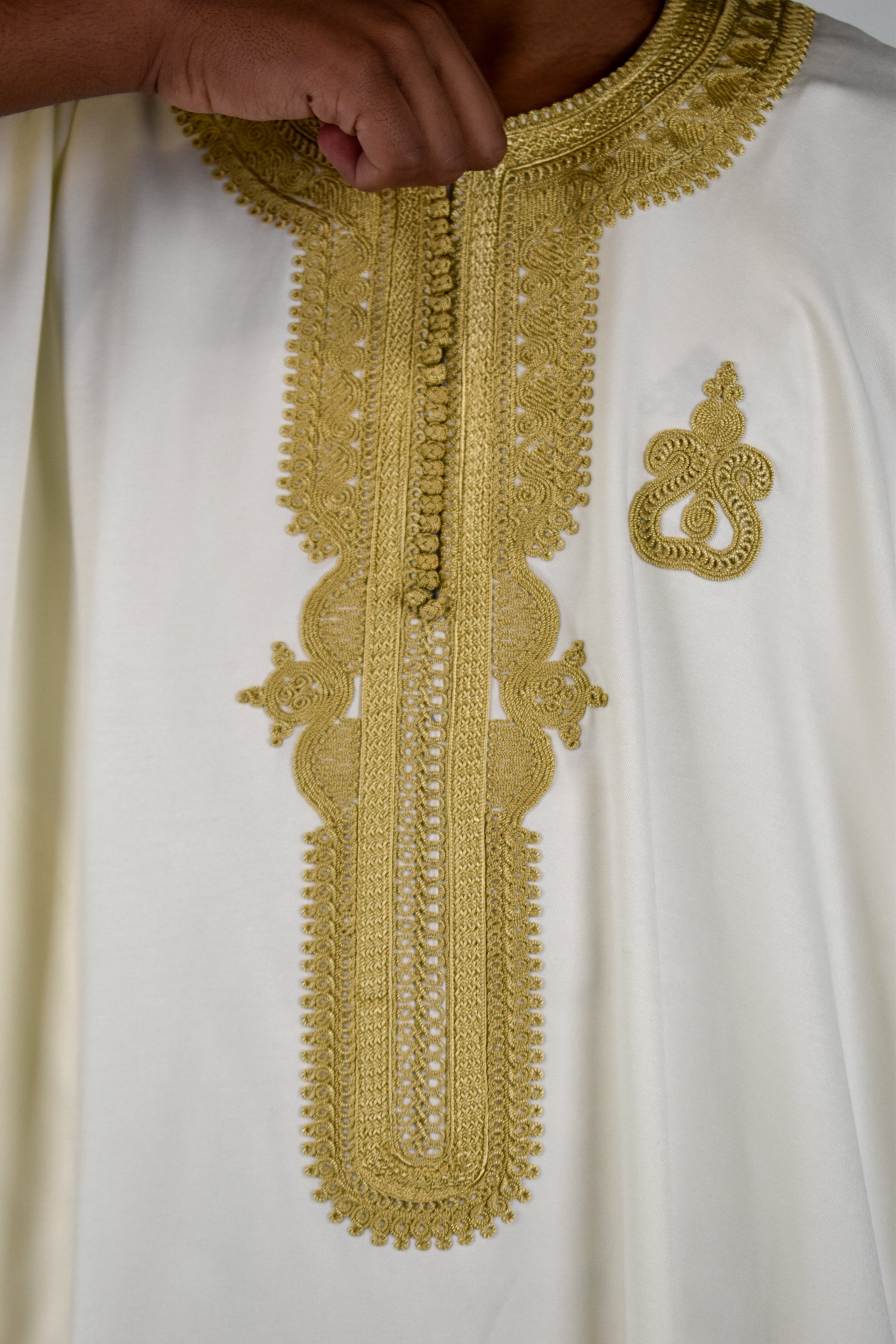 White & Gold Zip