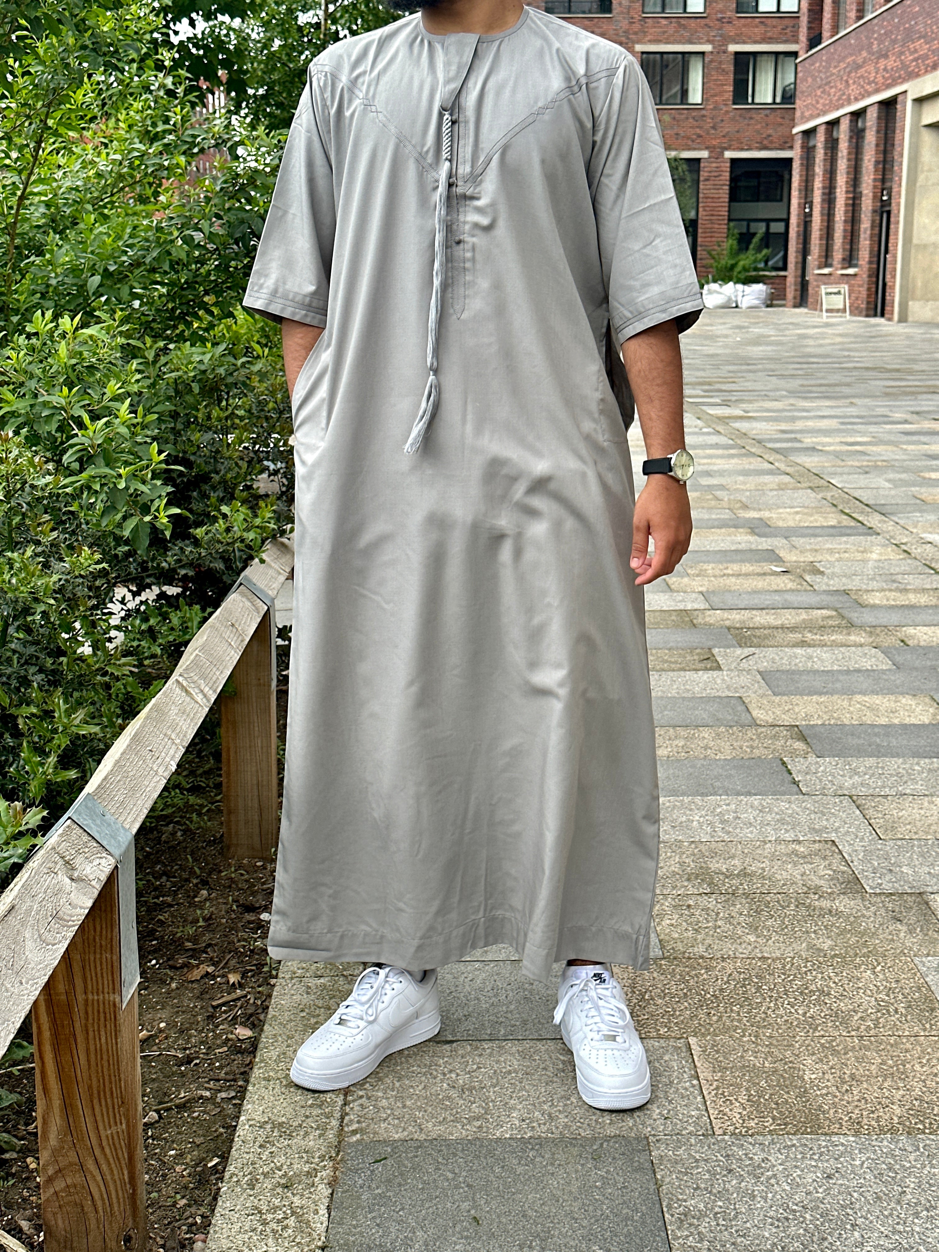 Grey Half-Sleeve Emirati Thobe