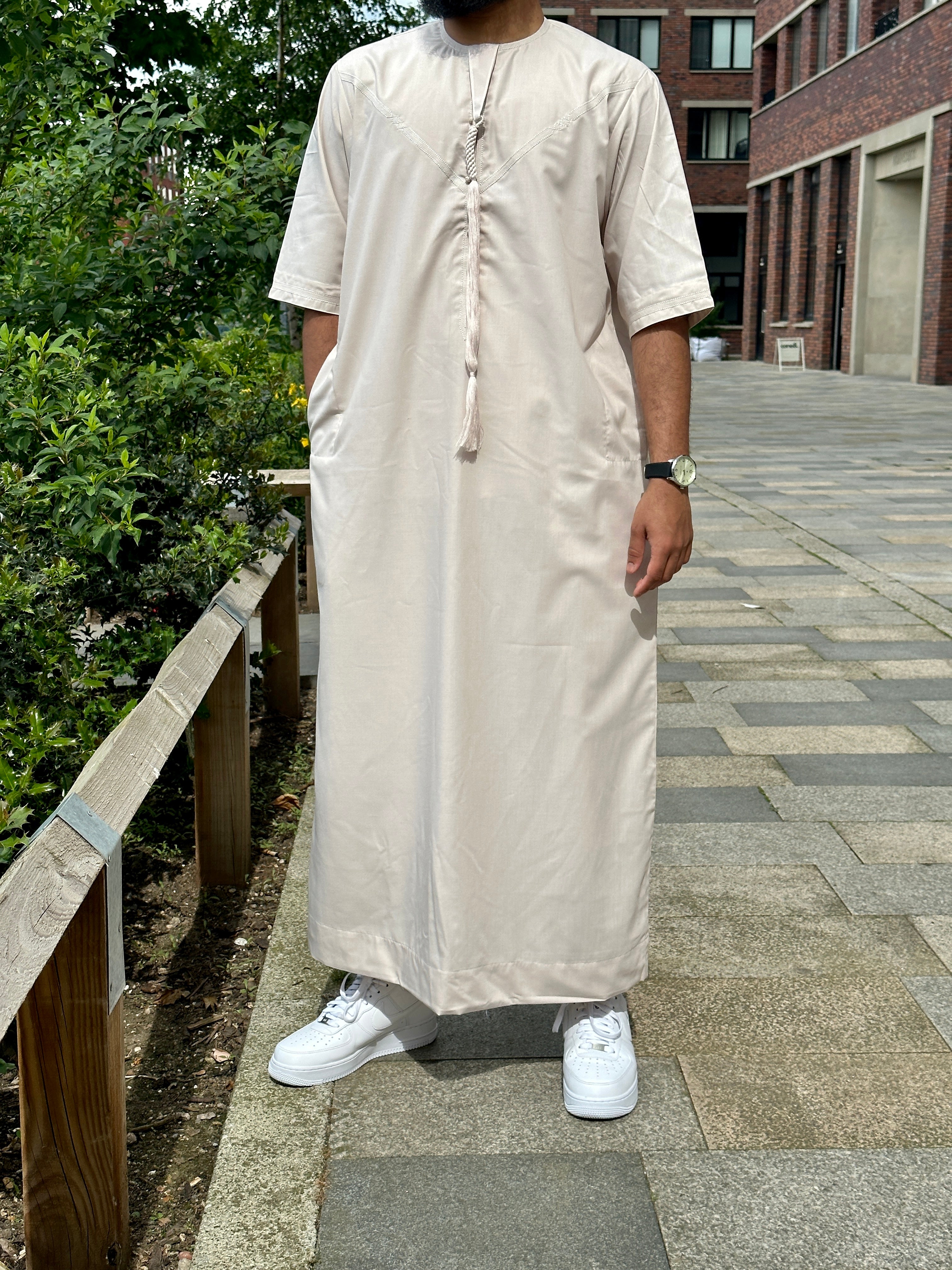 Beige Half-Sleeve Emirati Thobe