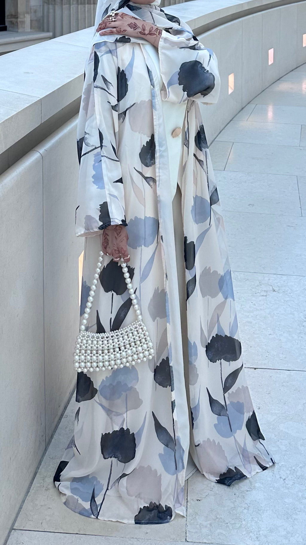 Luna Petal Abaya