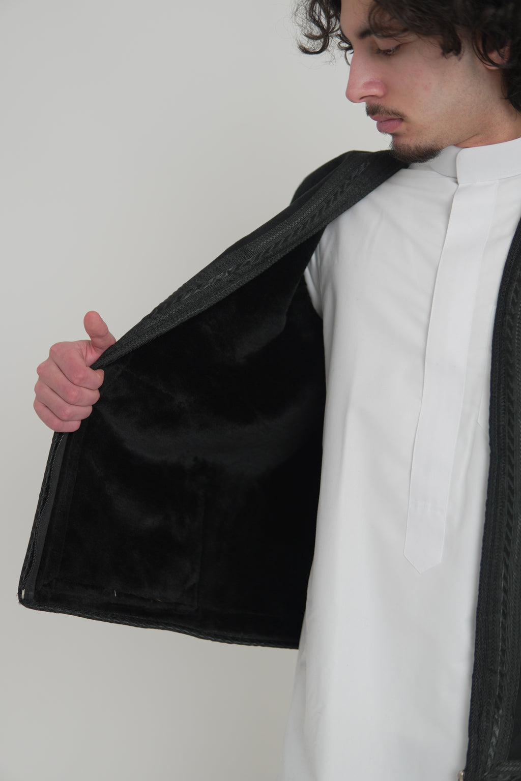 Black Farwa Gilet - Men's Bodycoat