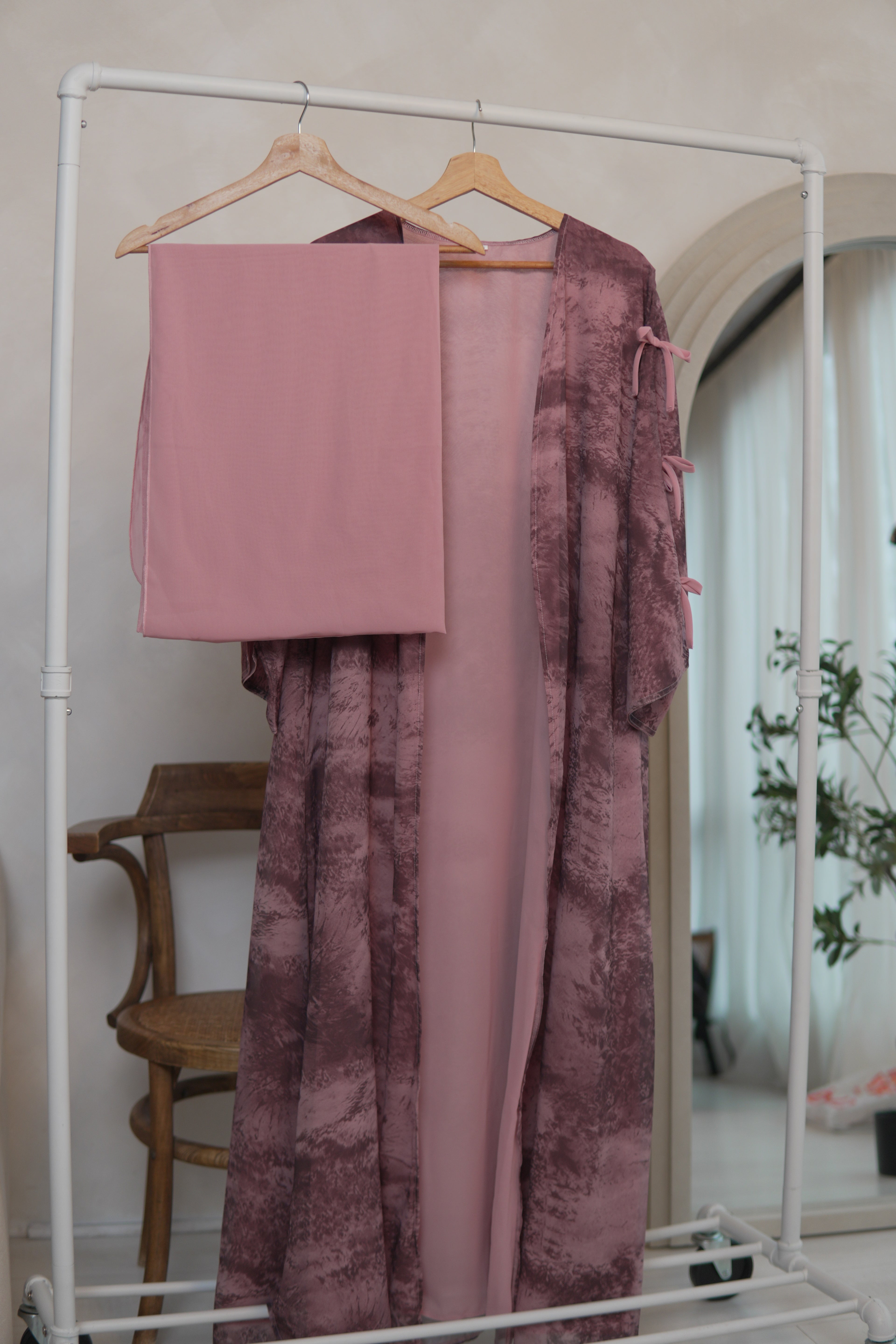 The Pink Zahra Abaya