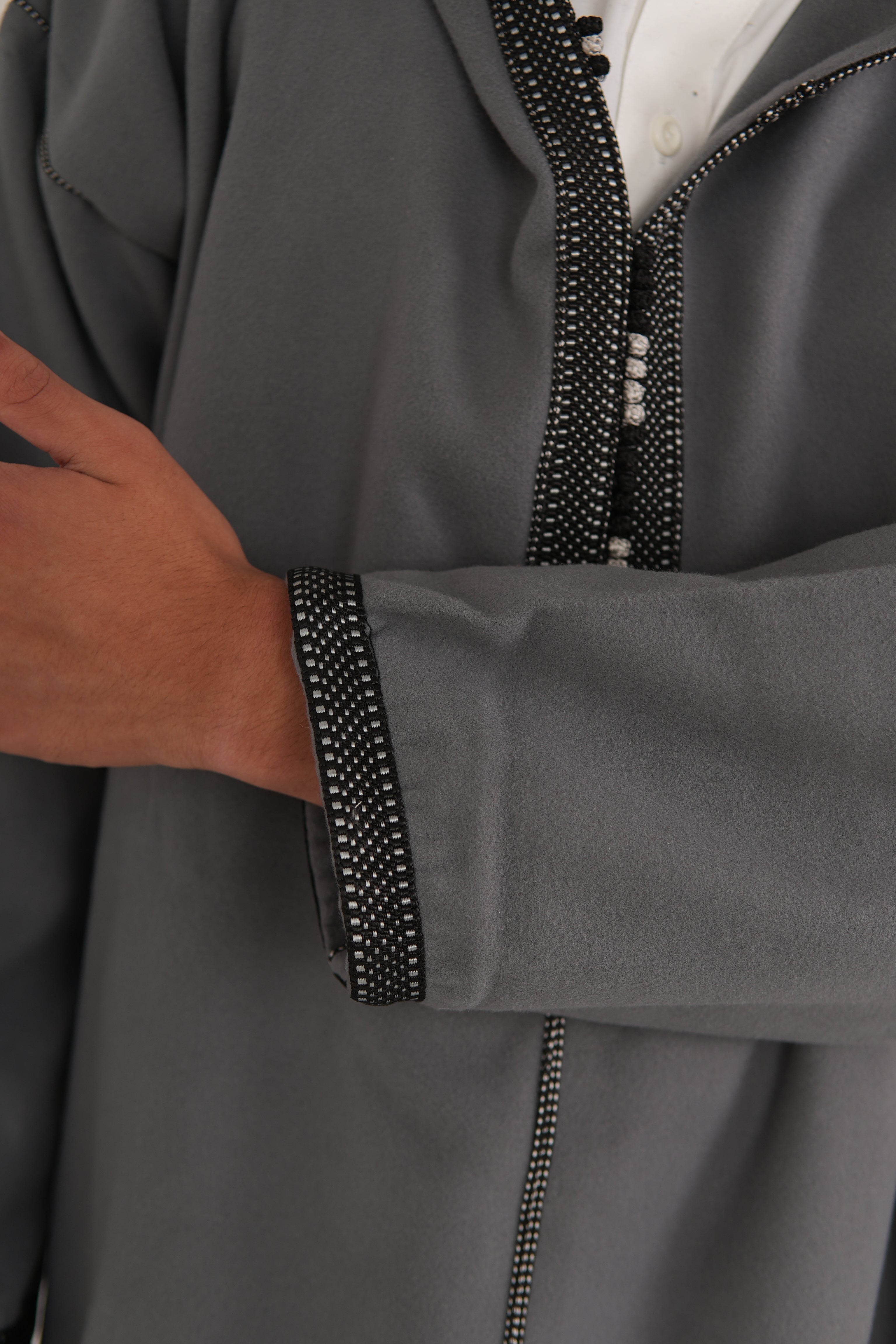 Men’s Grey Moroccan Djellaba – Traditional Hooded Thobe