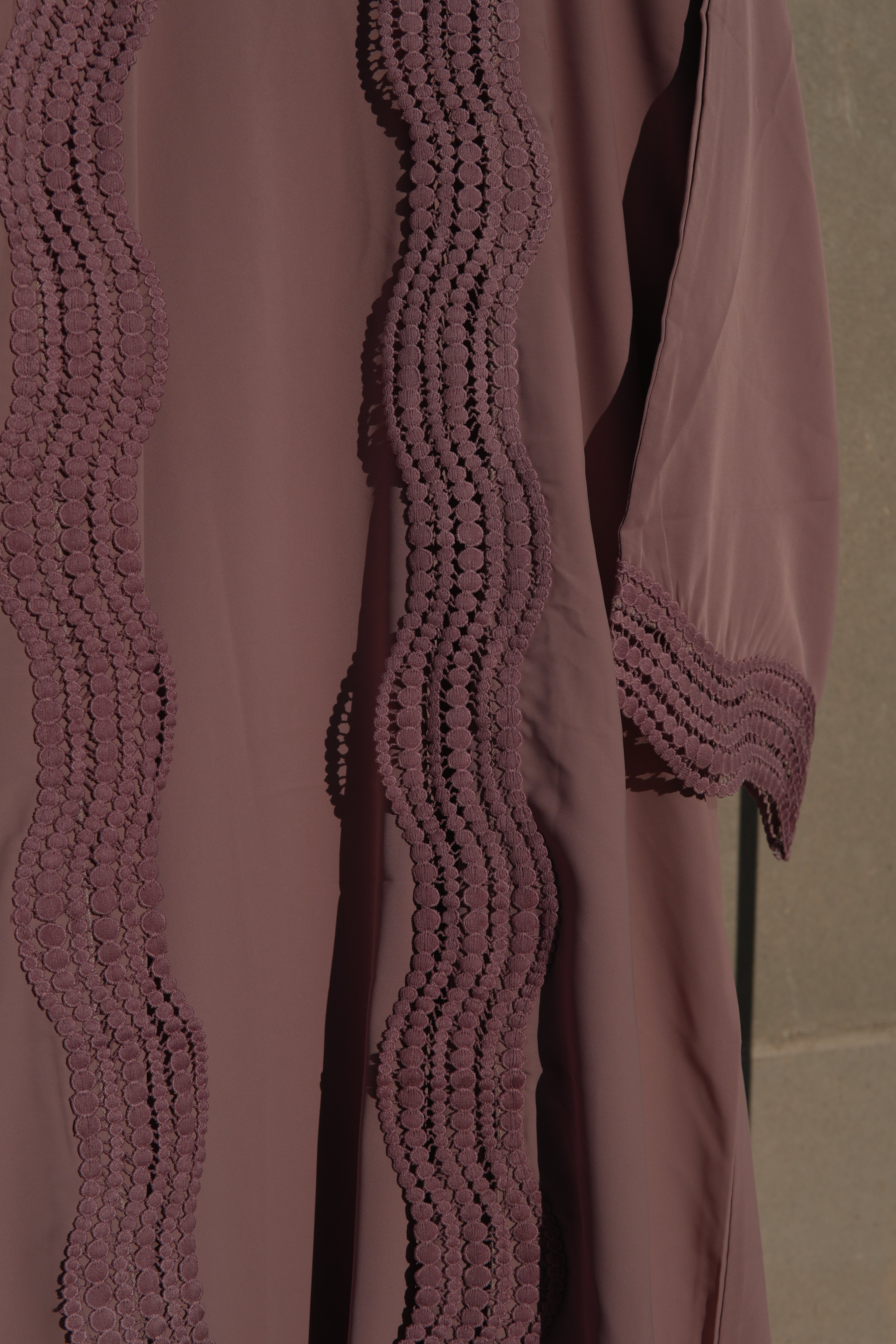 Zunaira Lace Abaya 4 Piece Set – Pink Abaya with Hijab, Slip Dress & Rope