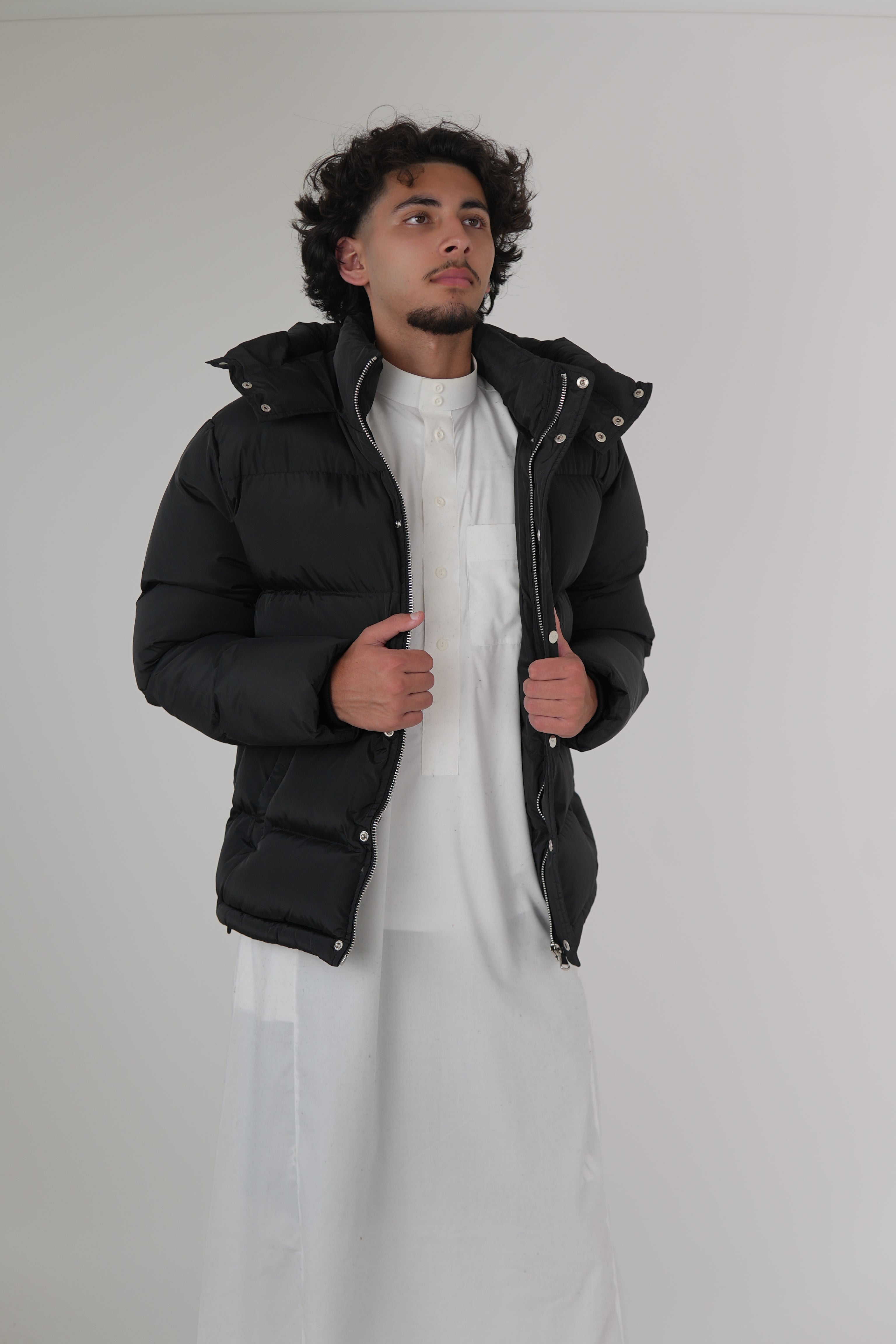 【新品タグ付き】On Zero Jacket Black レディース完売Mサイズ 楽天市場】オン On Zero Jacket ゼロジャケット レディース