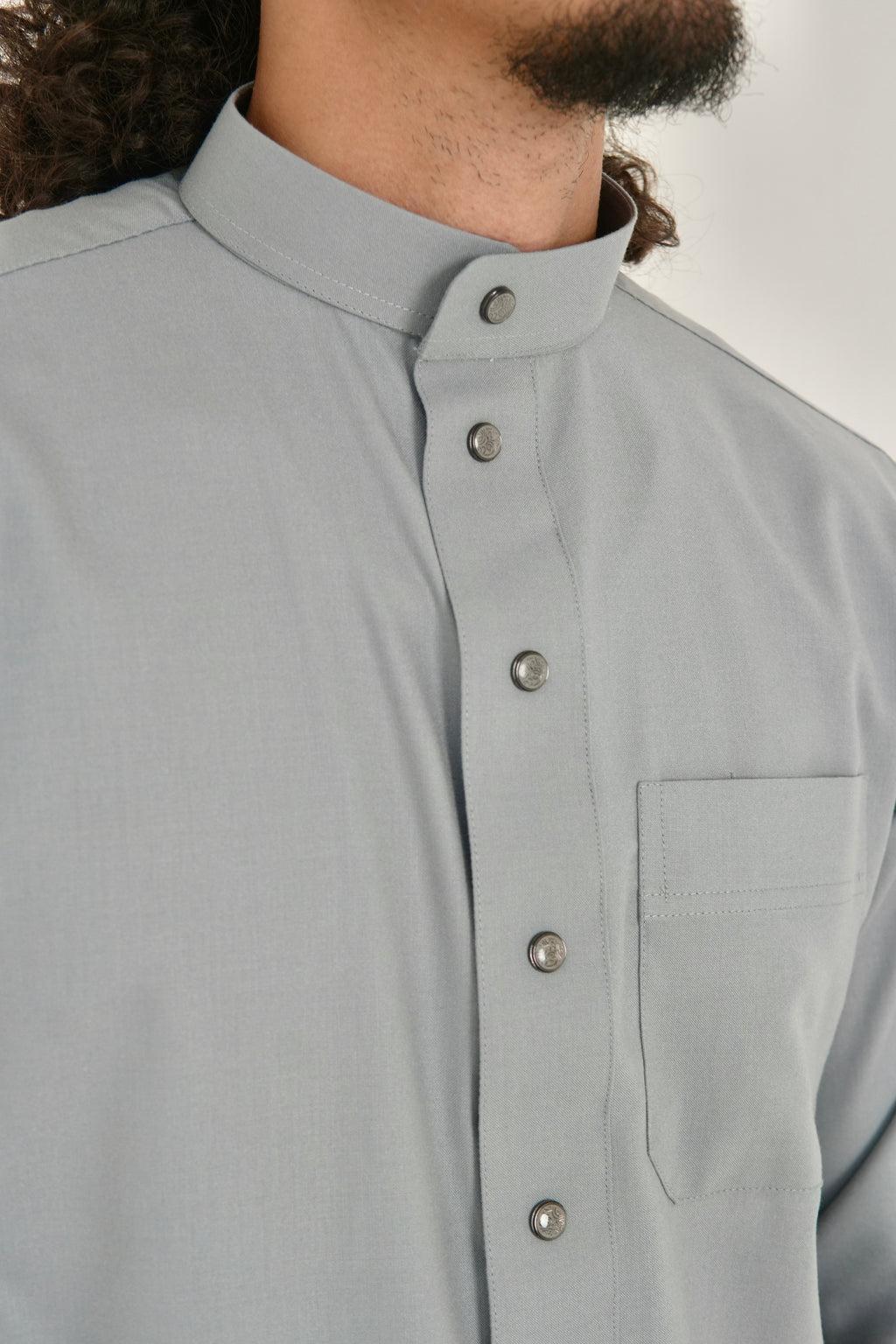 Classic Light Grey Saudi Thobe