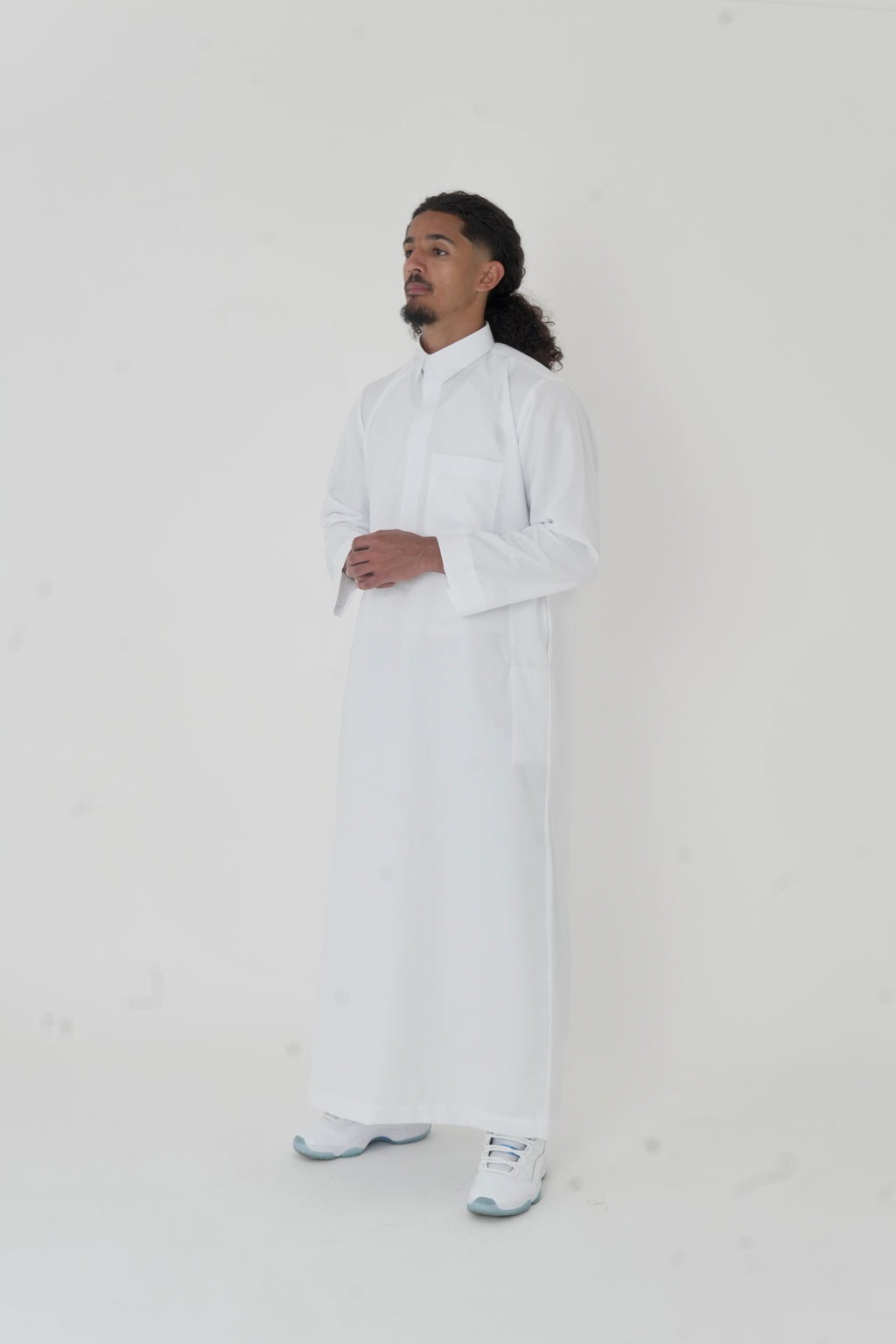 Premium White Diamond Thobe