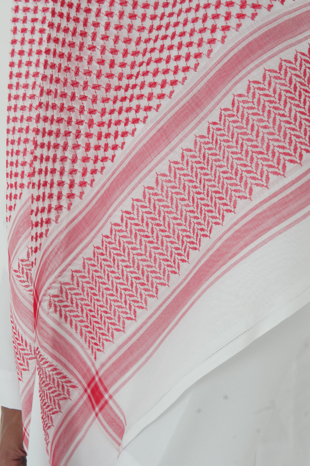 Saudi White & Red Scarf
