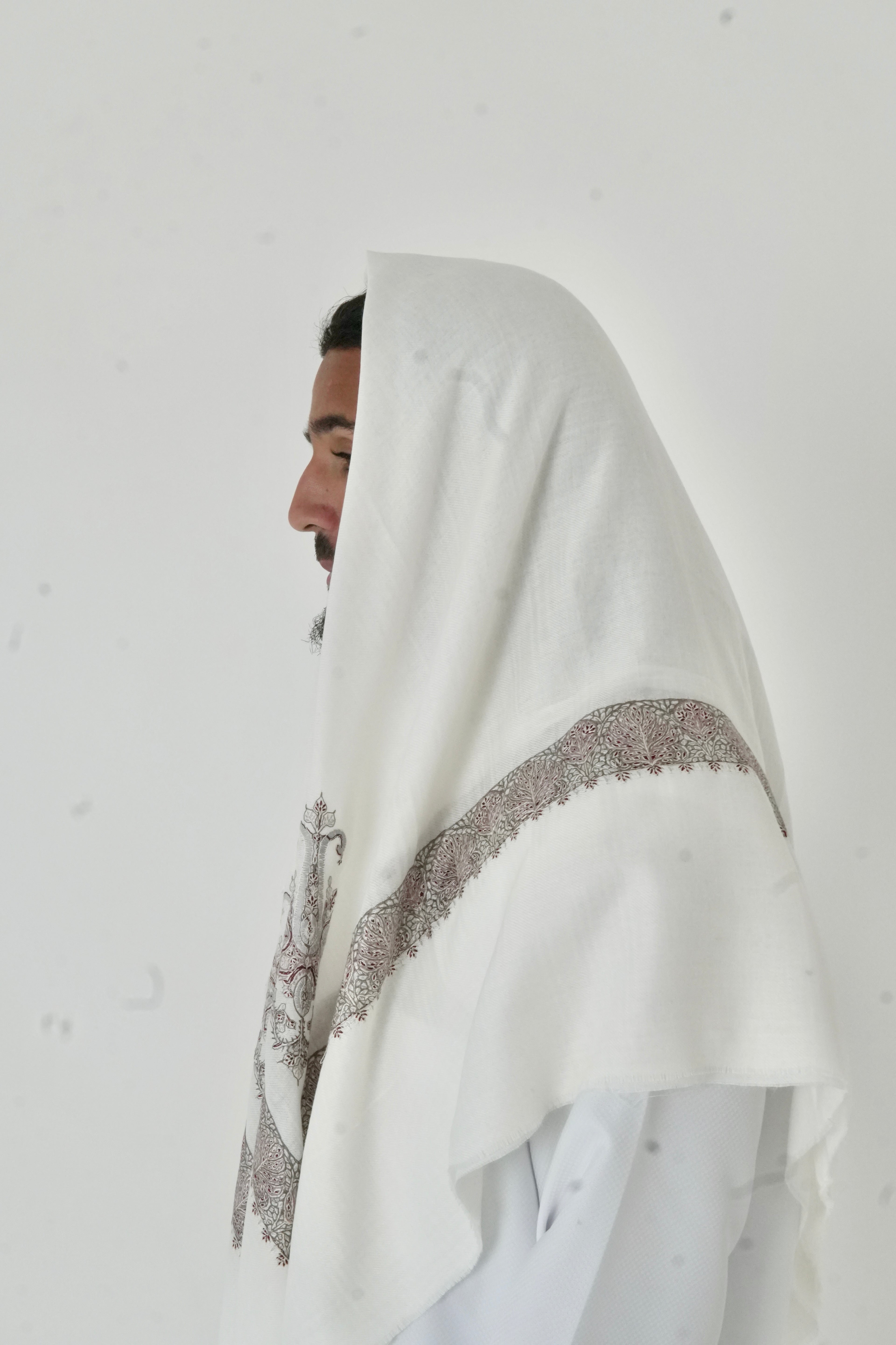 Ivory Yemeni Shemagh