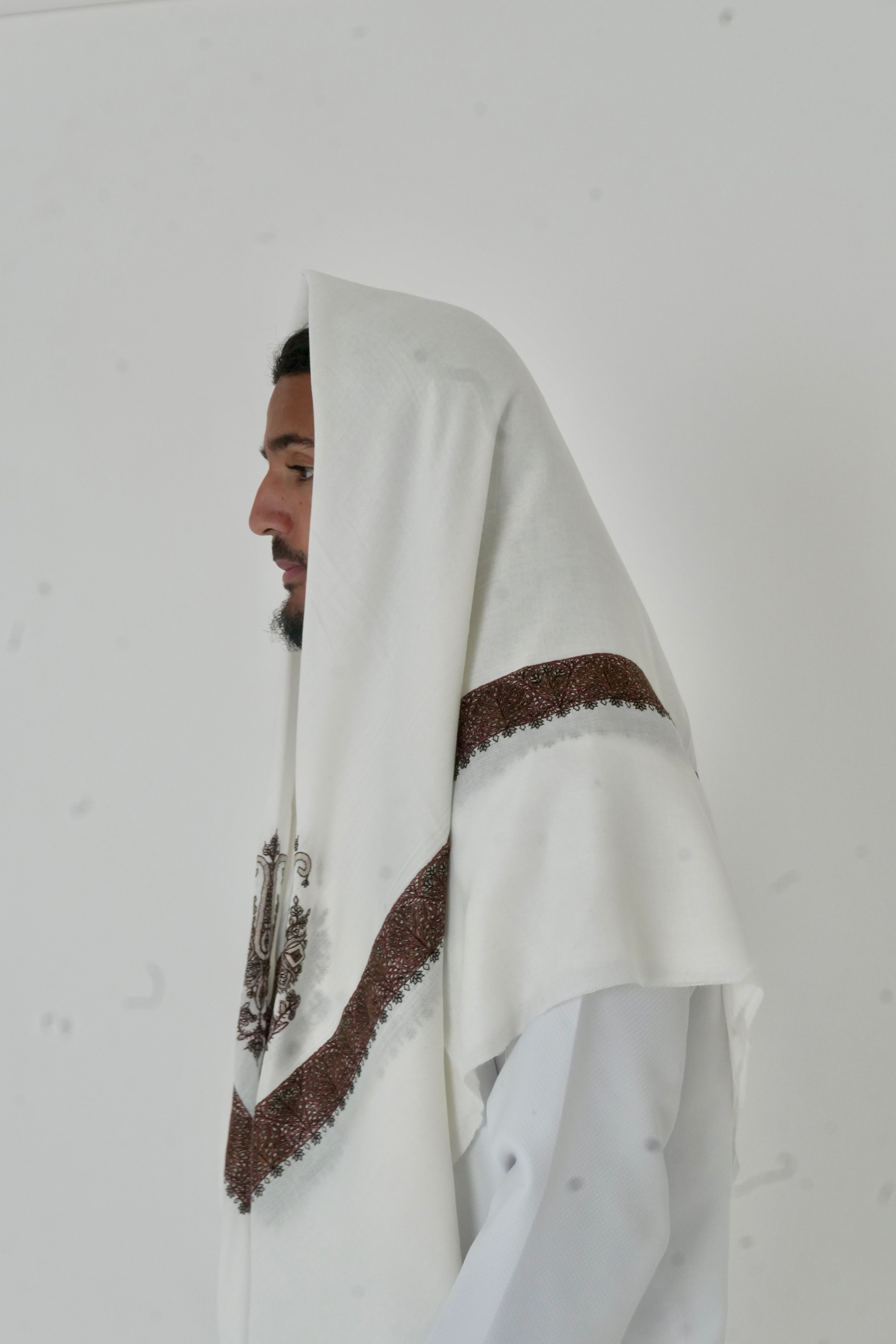 White & Dark Brown Yemeni Shemagh