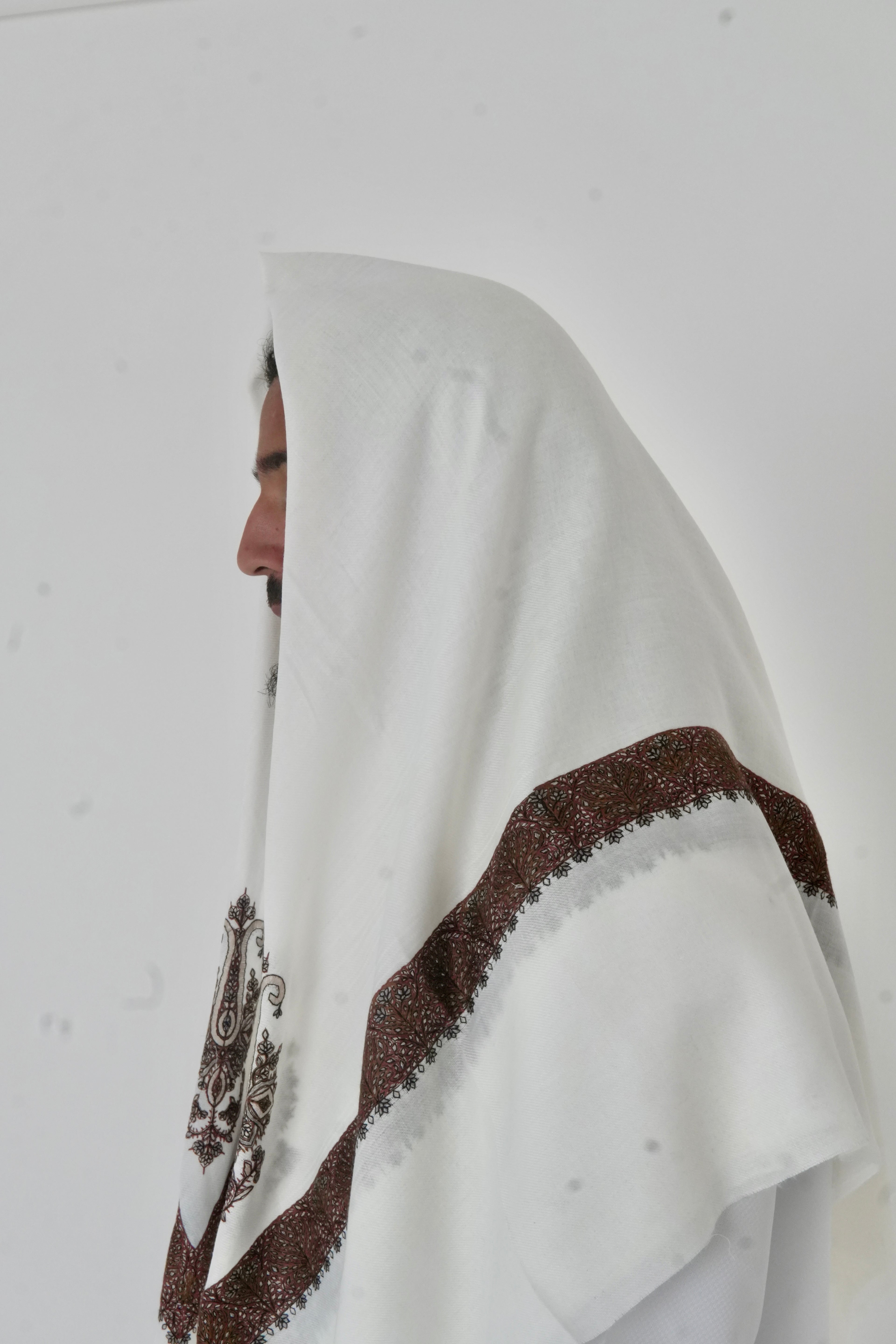 White & Dark Brown Yemeni Shemagh