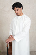 Luxury White Lightweight Zibda Emirati Thobe front view – From #1 Shop YAZIR – YAZIRCO