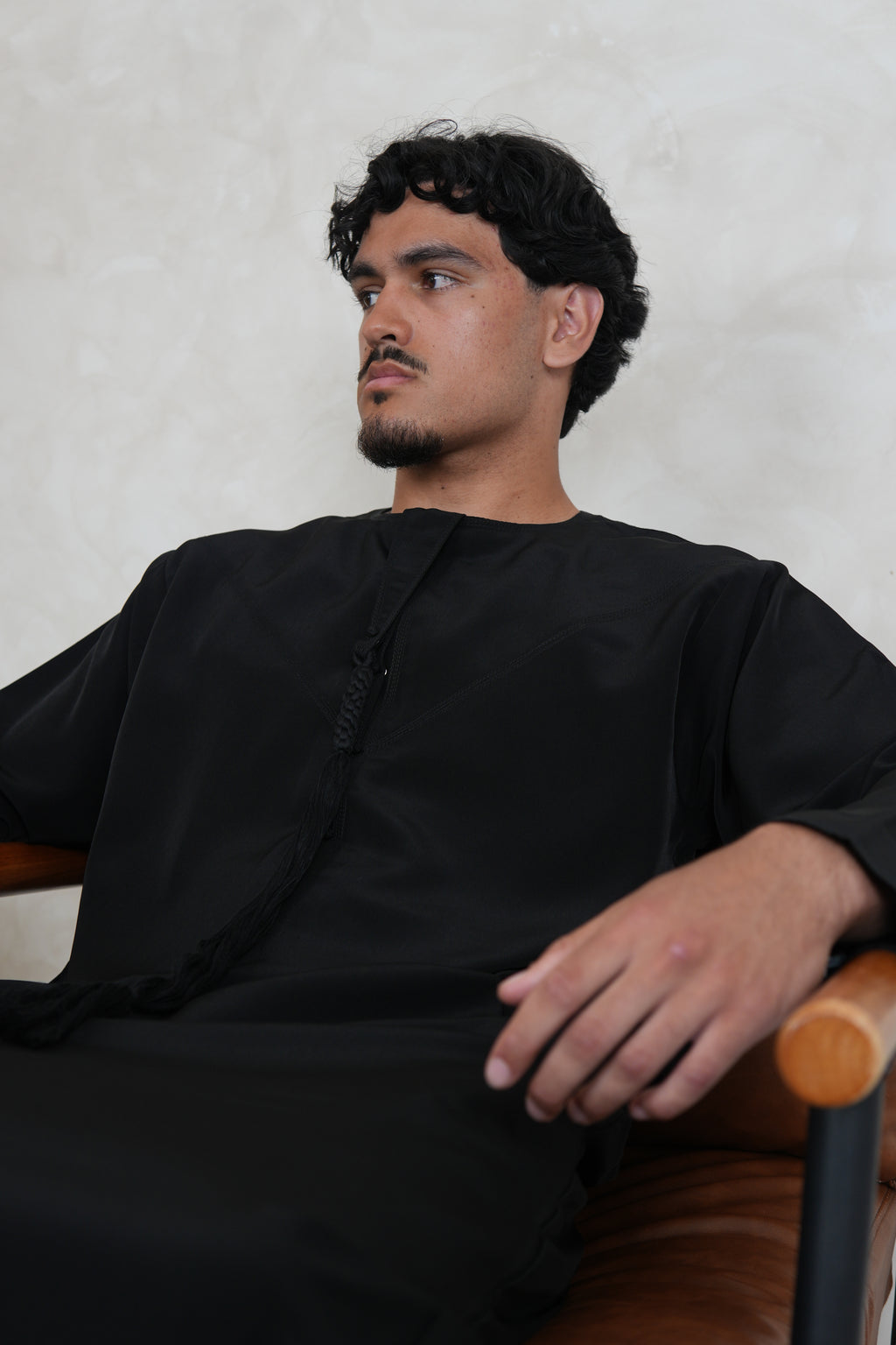 Luxury Black Lightweight Zibda Emirati Thobe