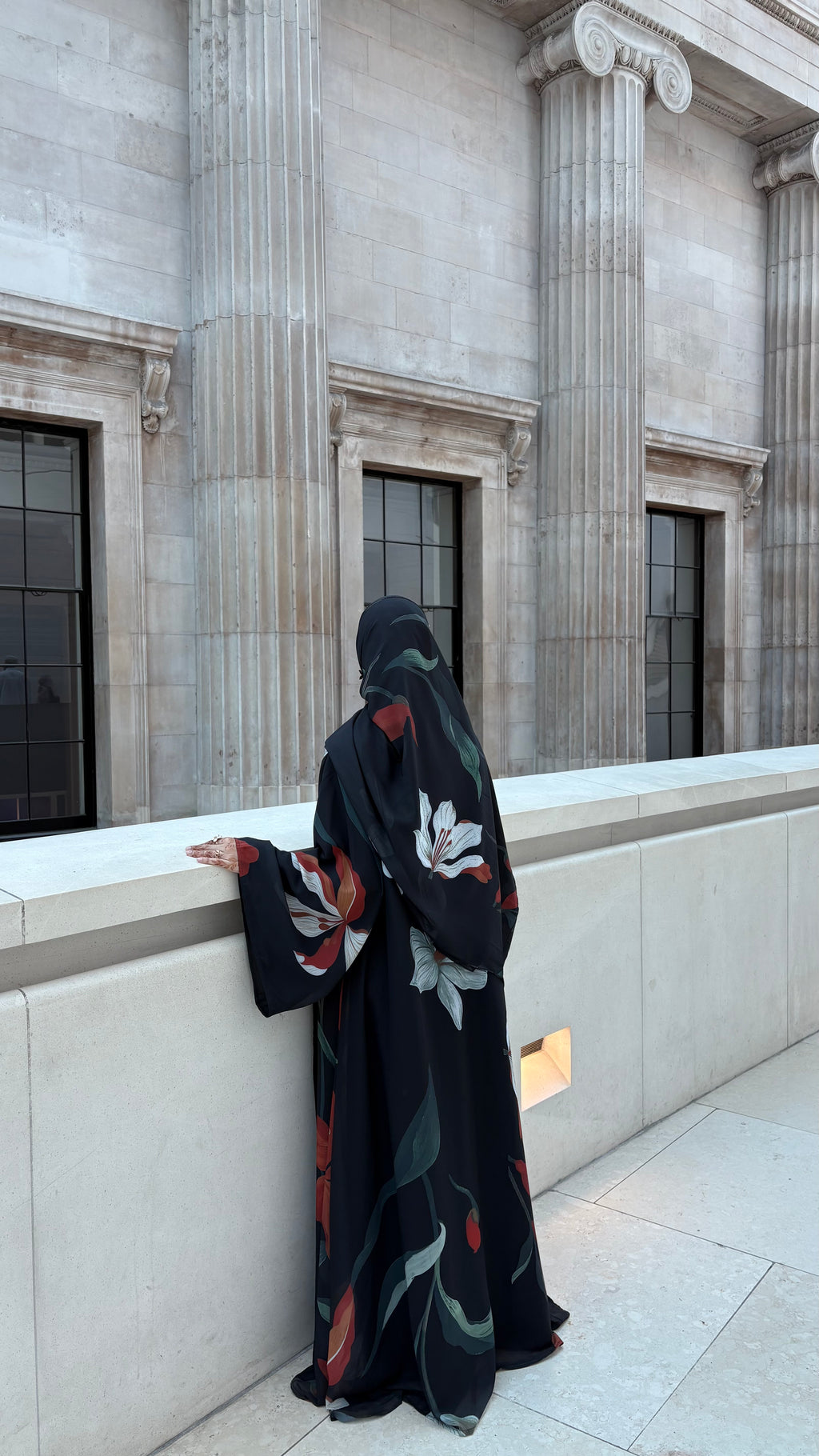 Nyla Petal Abaya — Black Floral