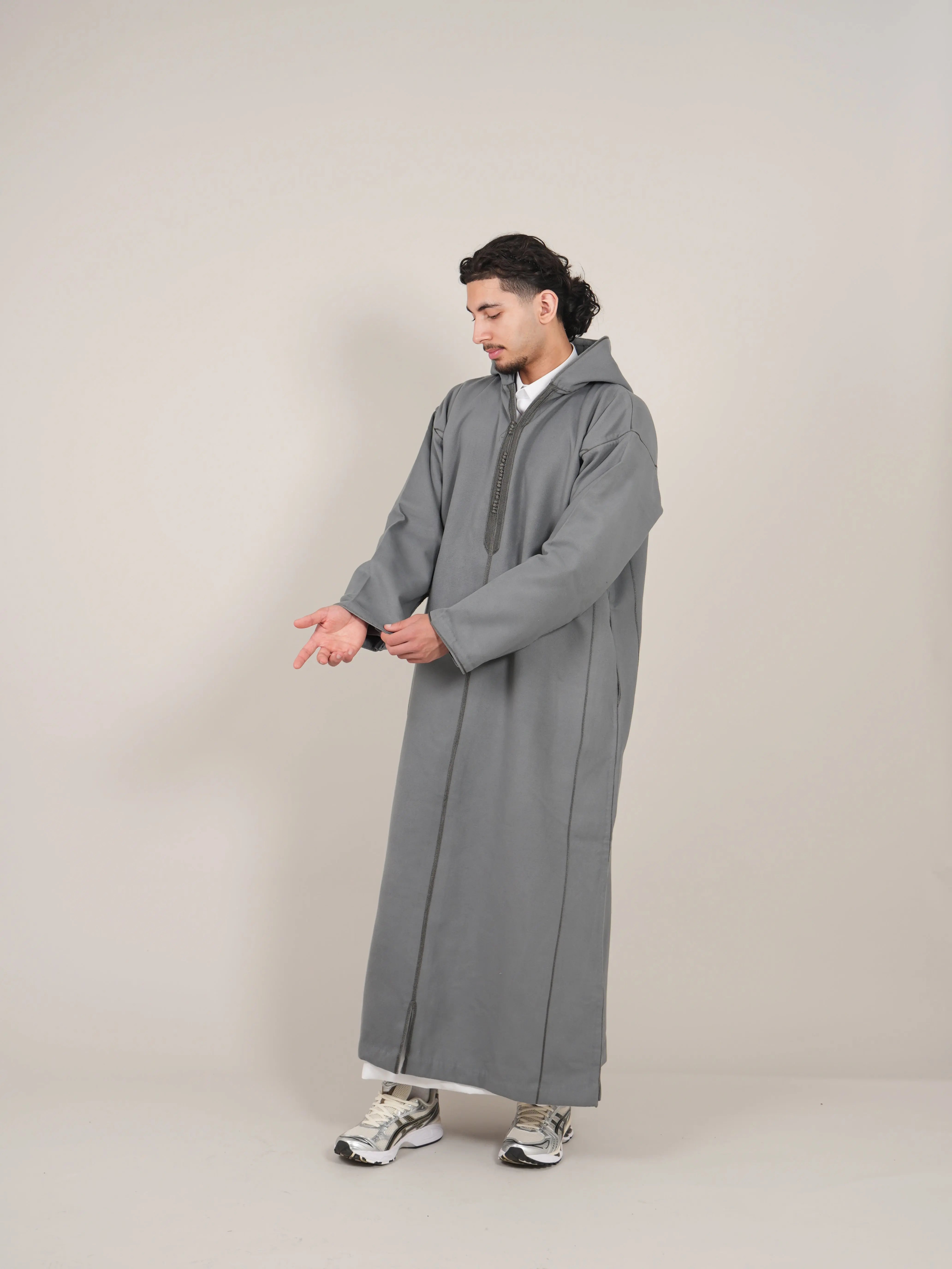 Men's Grey Moroccan Djellaba | Hooded Winter Thobe | YAZIR – YAZIRCO