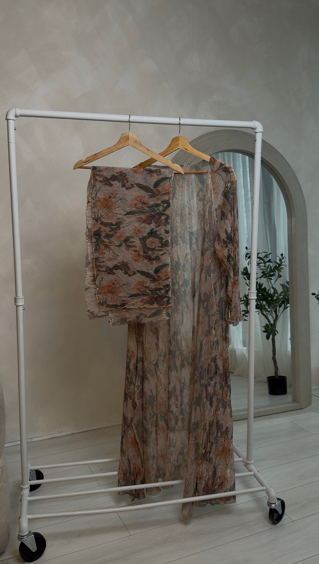 The Aurora Abaya