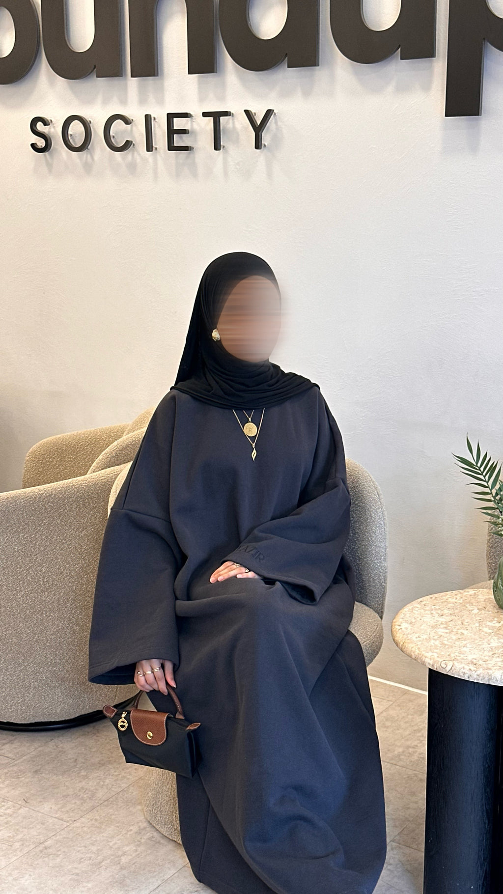 Layla Black Premium Winter Abaya – Winter Edition