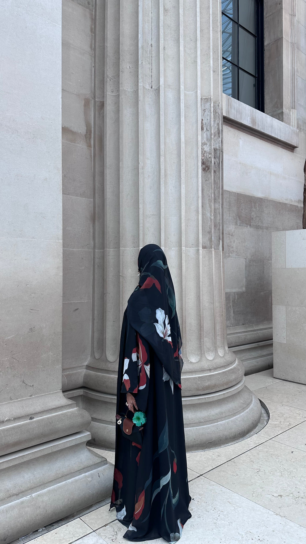 Nyla Petal Abaya — Black Floral