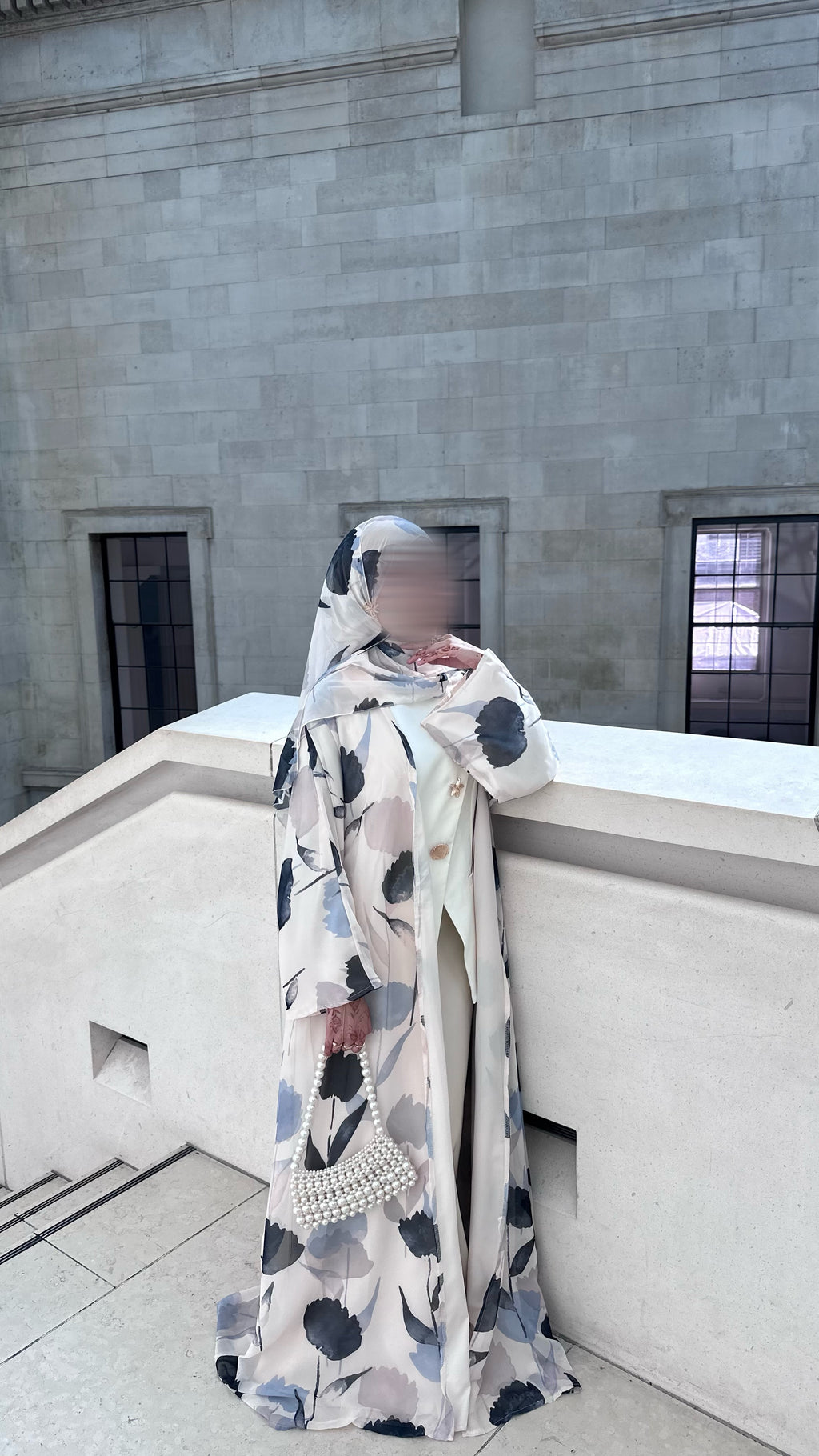 Luna Petal Abaya
