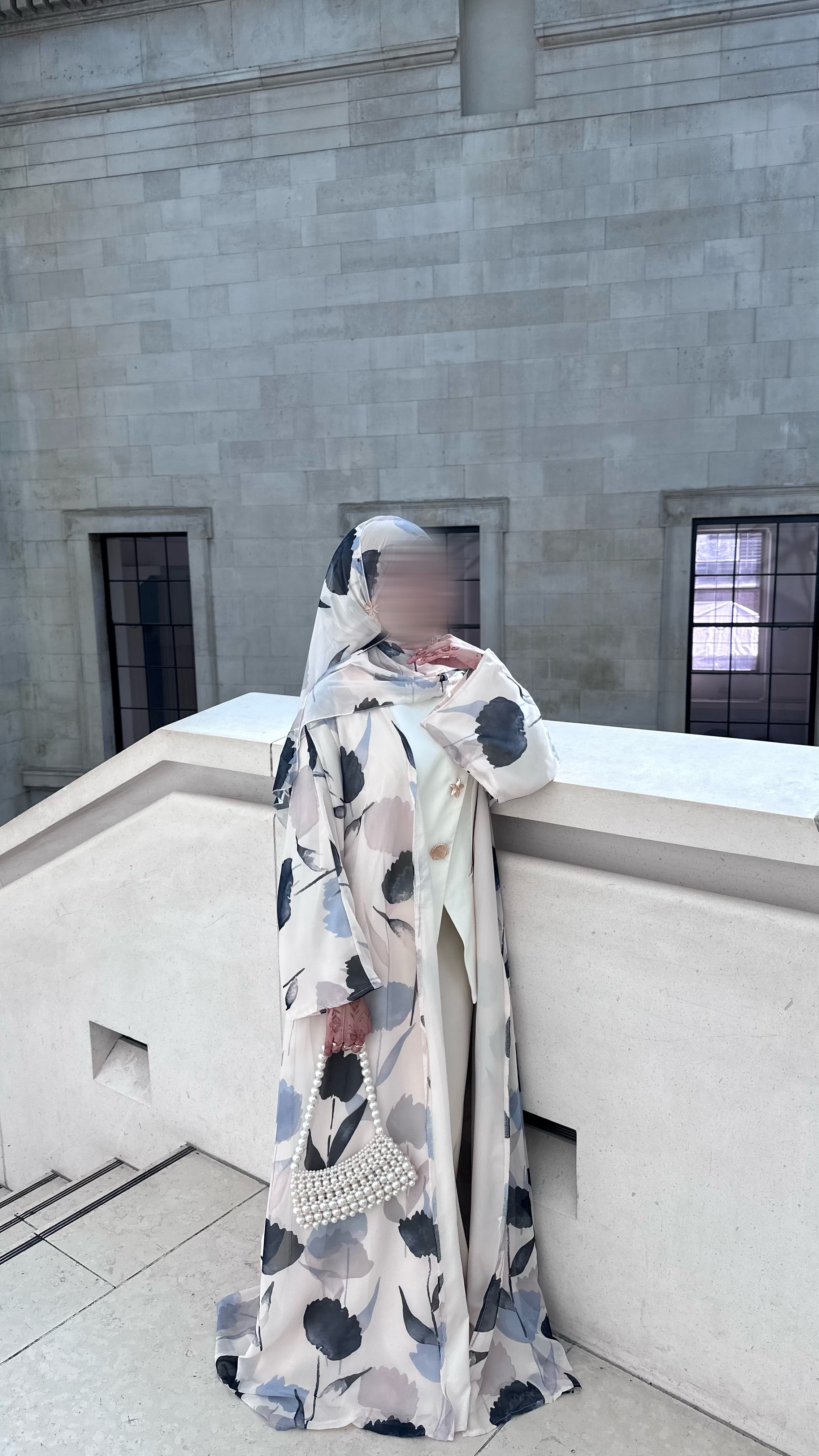 Luna Petal Abaya