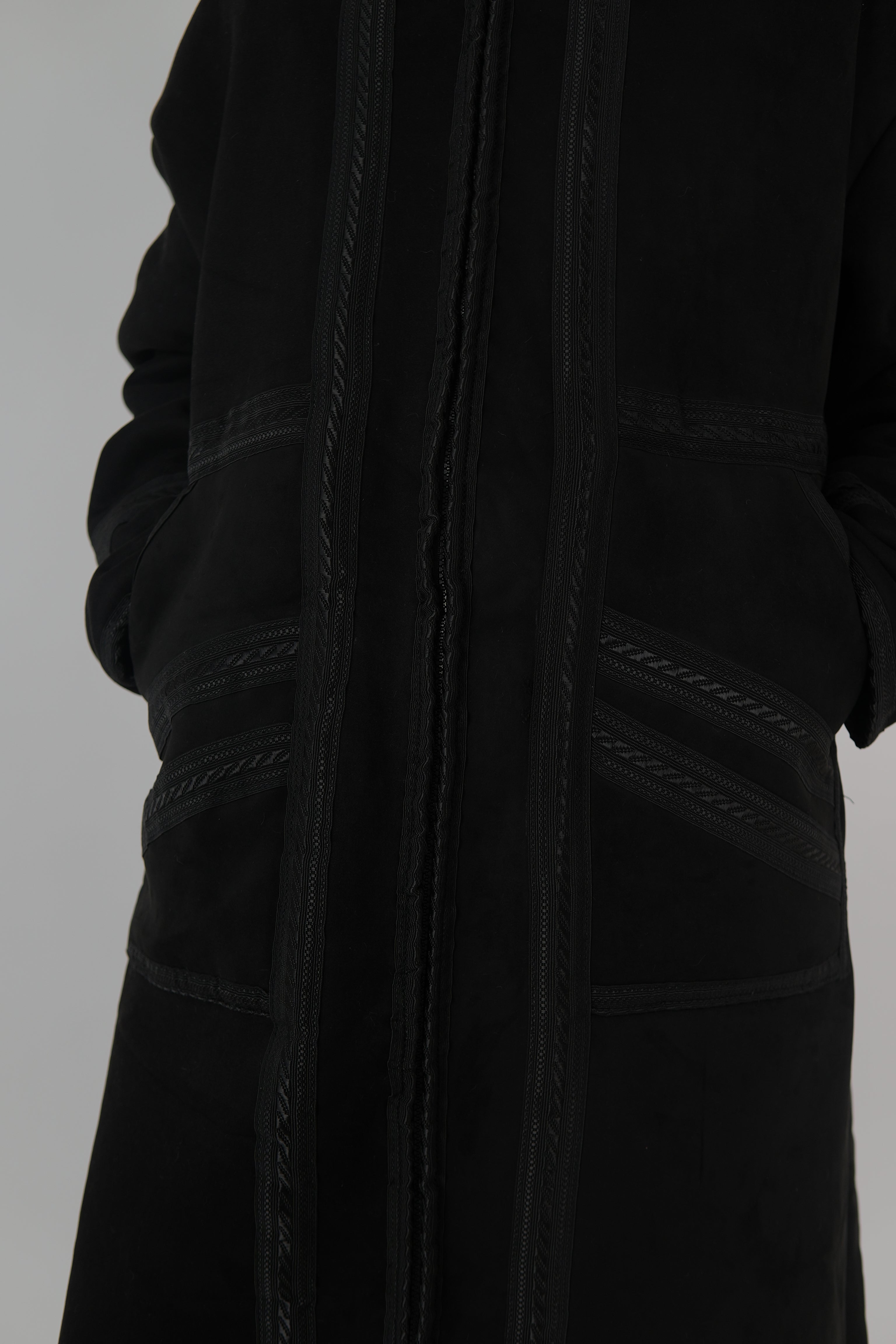 Men’s Farwa coat – Arabian winter bisht with faux fur lining