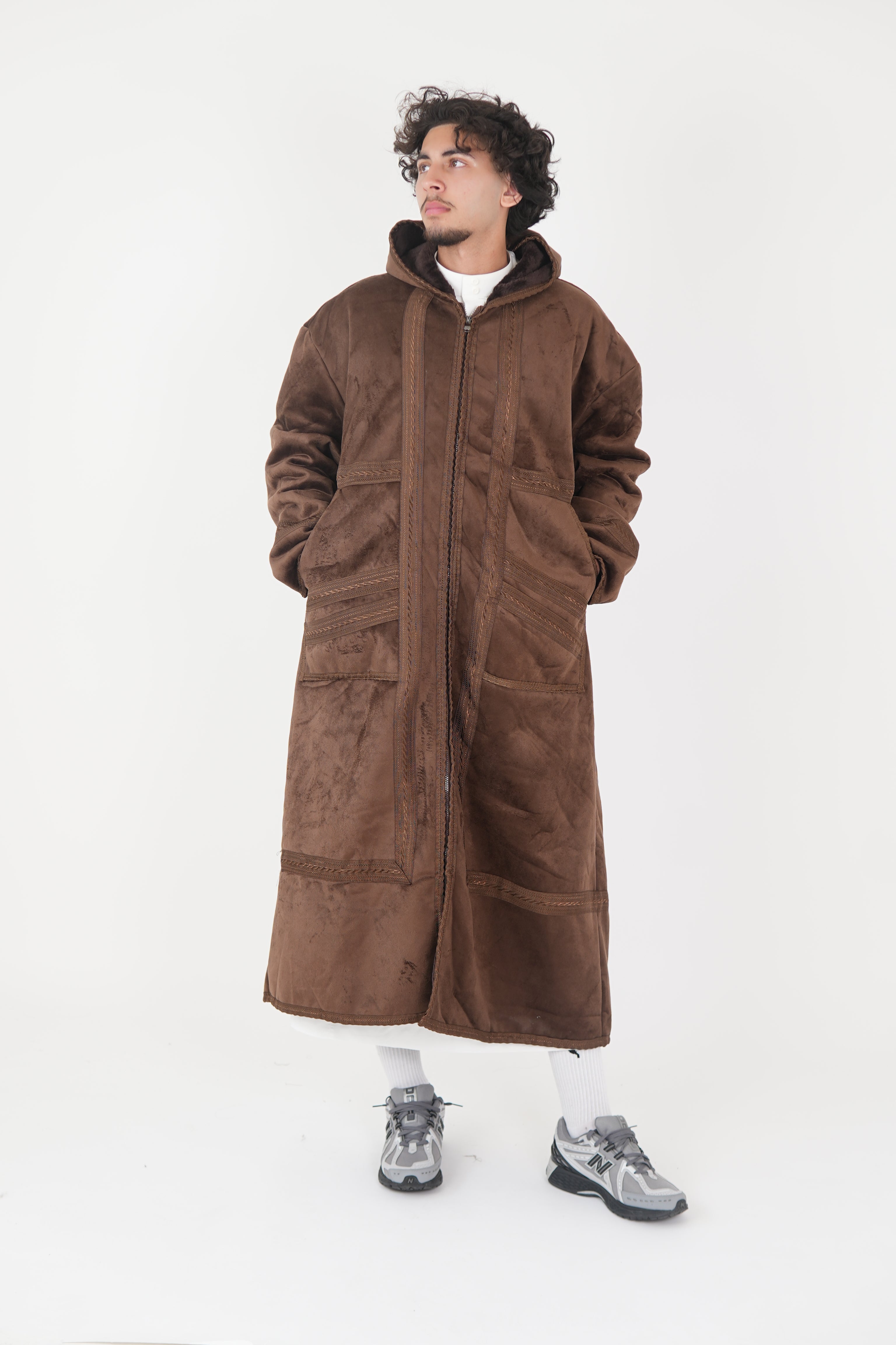 Men’s Farwa coat – Arabian winter bisht with faux fur lining