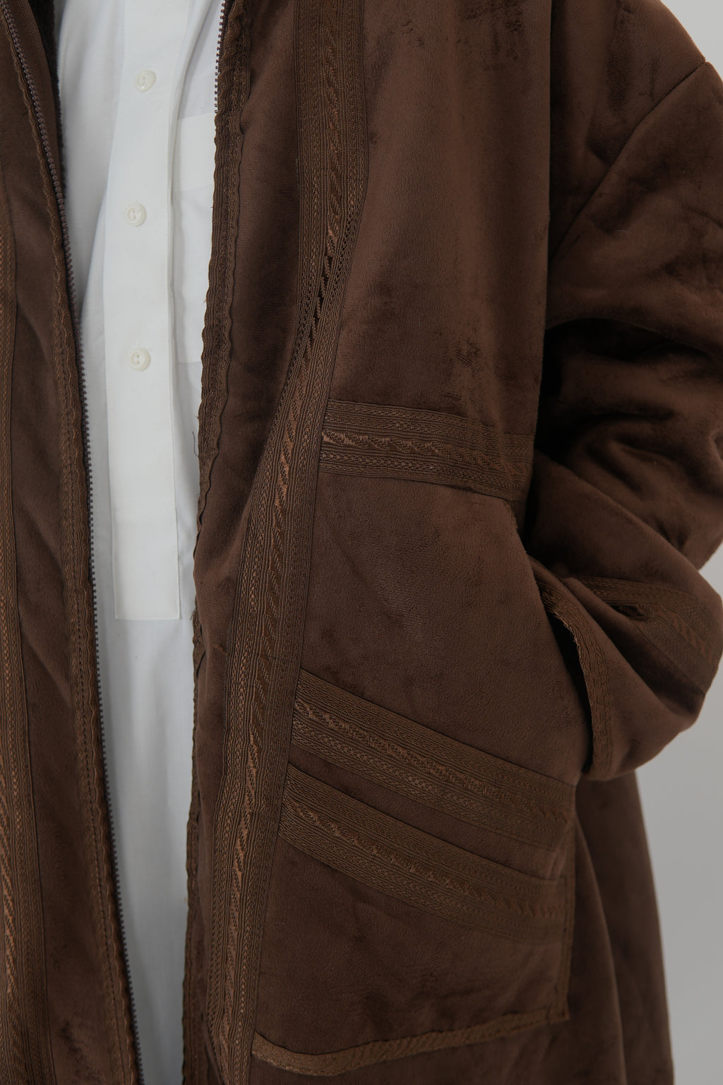 Men’s Farwa coat – Arabian winter bisht with faux fur lining
